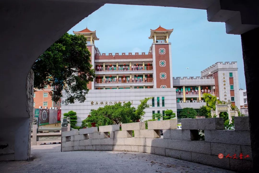 结合读书社,南音,十番,武术,吟诗,提线木偶,木板年画等多种本土文化