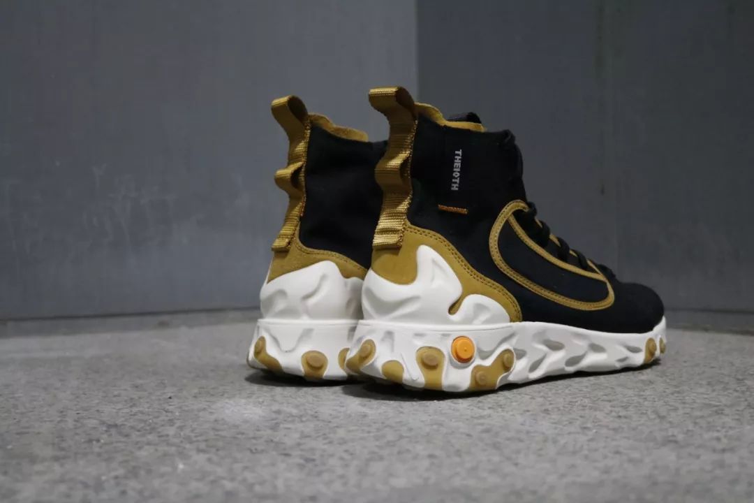 成都deal推荐# 【多重质感的拼接鞋面 | nike 「the10th」】