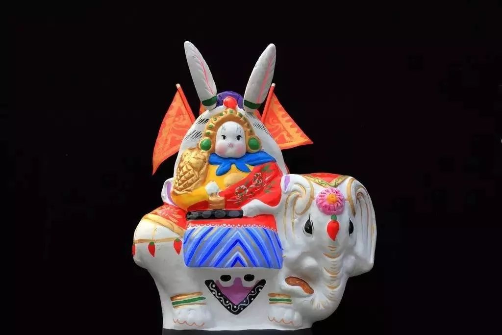 是嫦娥的玉兔下凡了吗老北京的中秋标配物件兔儿爷