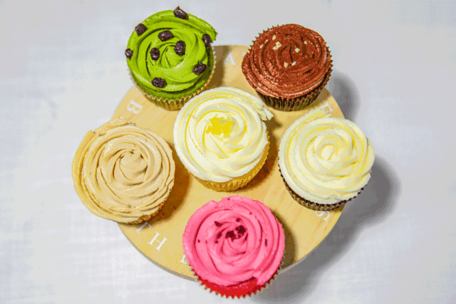 本文高甜精品加推99元抢购4个纸杯蛋糕超级好吃又实惠