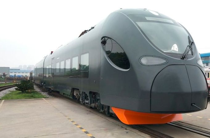 中车株机出口捷克天狼星号动车组抵达欧洲