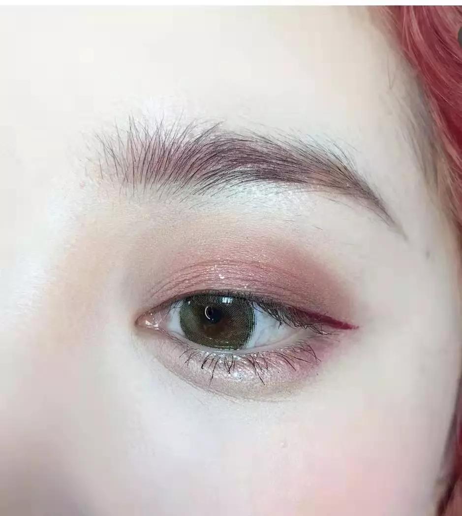 金高银超美减龄眼妆,适合所有单眼皮妹子_眼影