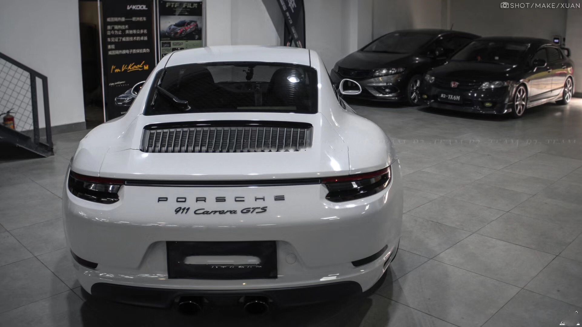 像风一样的男子保时捷911变色高亮山灰