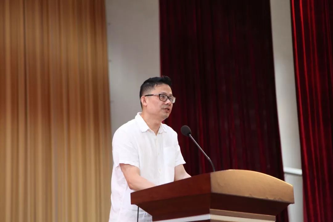 台山一中隆重举行2019年教师节颁奖大会暨校庆捐款支票捐赠仪式