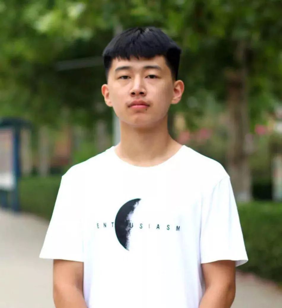 清华大学向大名一中发来贺信