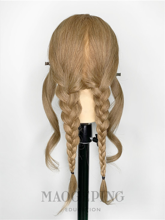 会编发的妹纸都能学会的一款精致盘发