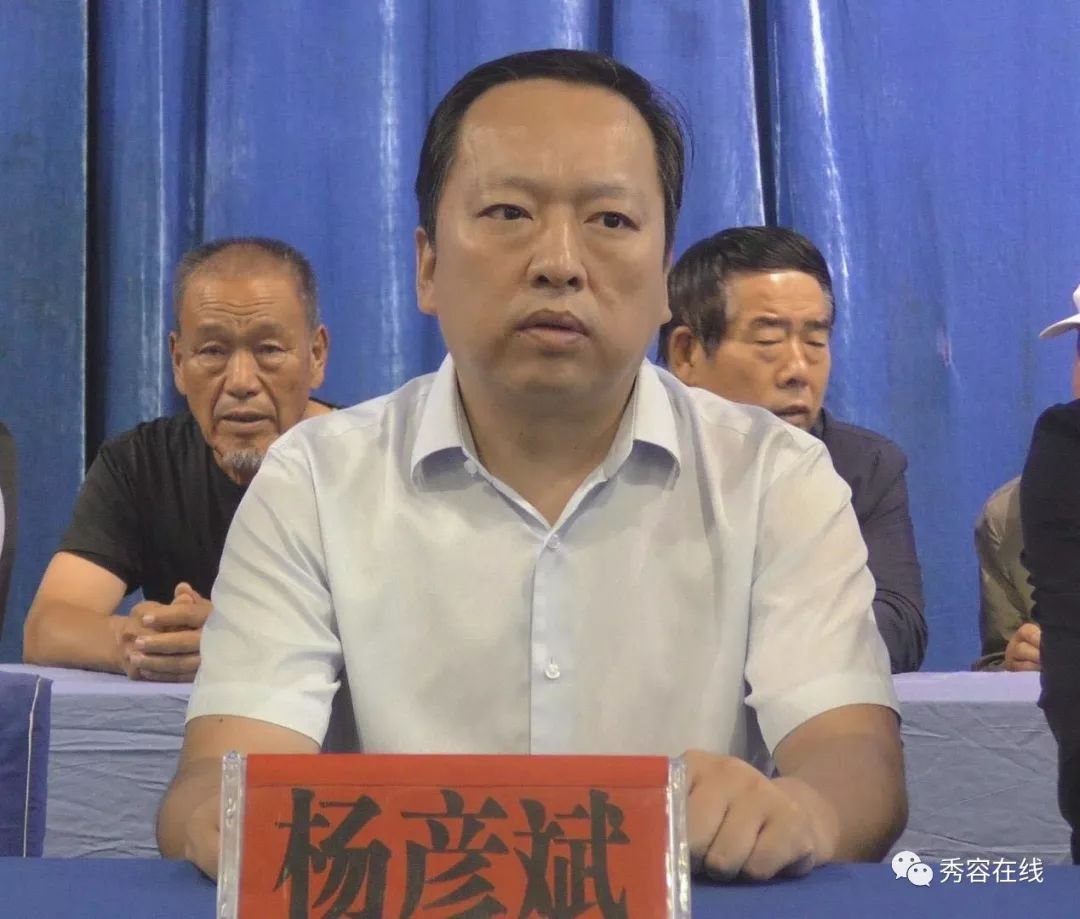 教师节忻府区委书记崔向松一行在忻州二中慰问