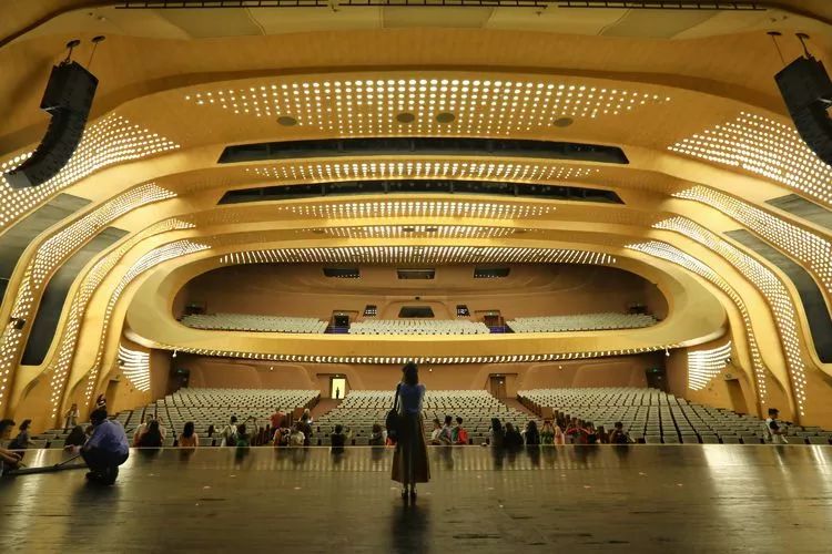 招募寻找你身边的艺术家