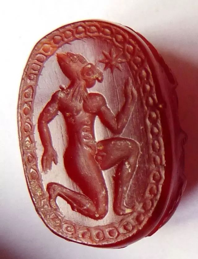 古希腊红色纹样陶器图片