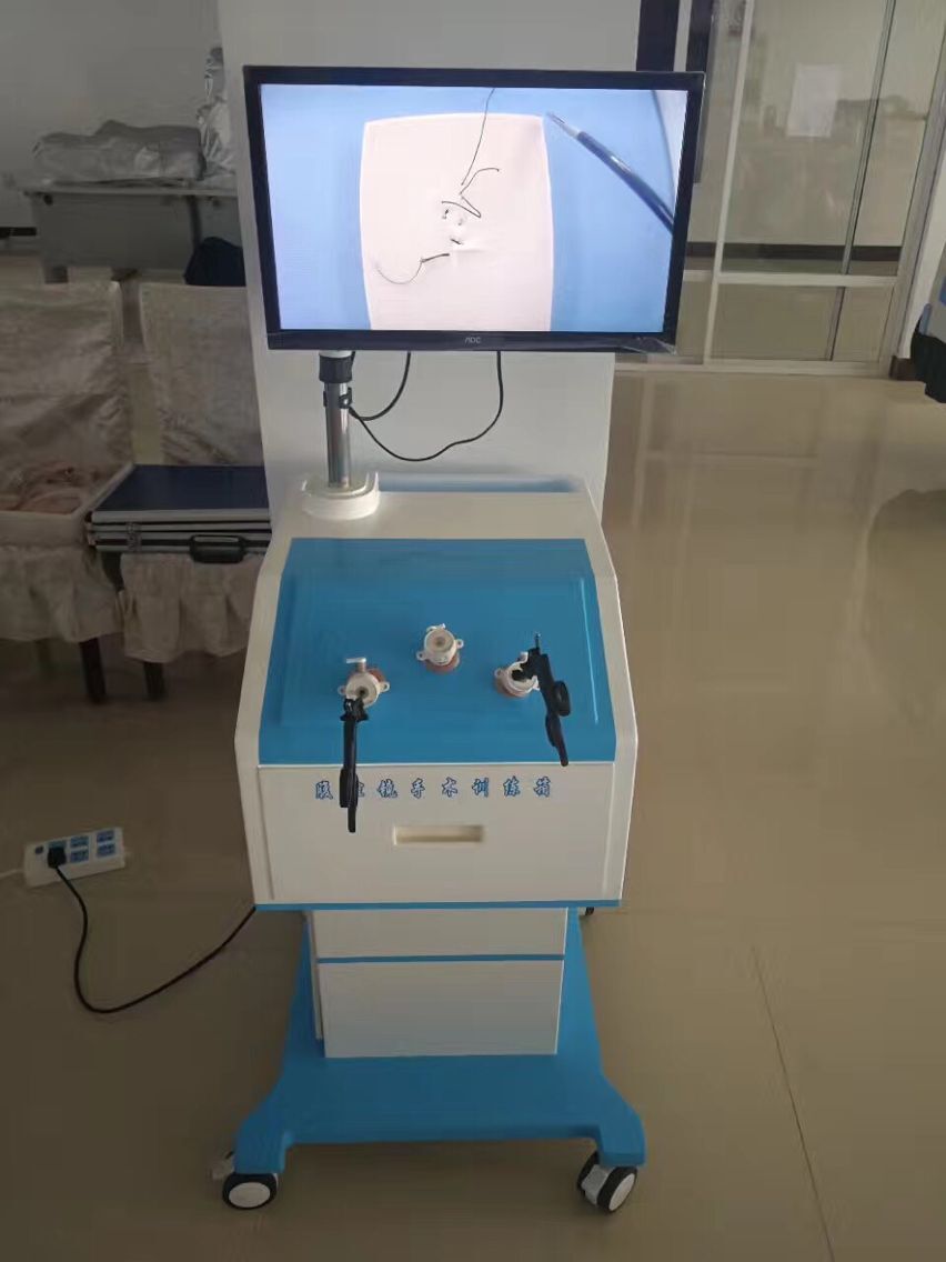 腹腔镜手术模拟训练器图片