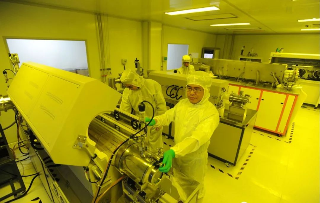 东科星探尚赛光电自主研发oled发光材料点亮中国梦想之屏