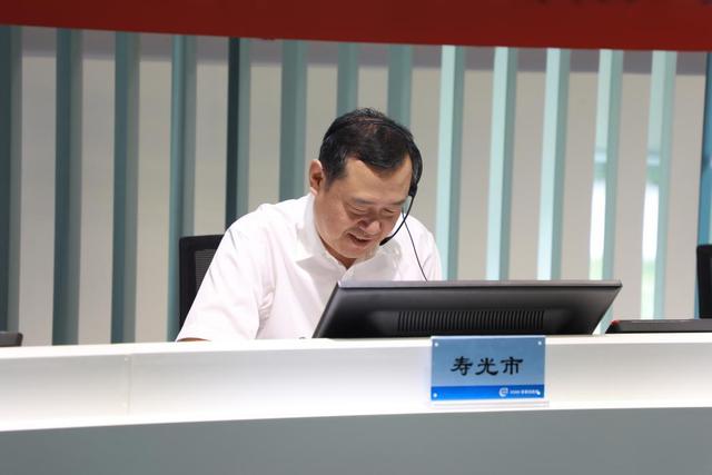 潍坊传媒网讯(记者 张婷婷)"您好,我是武治强.请问您要反映什么问题?