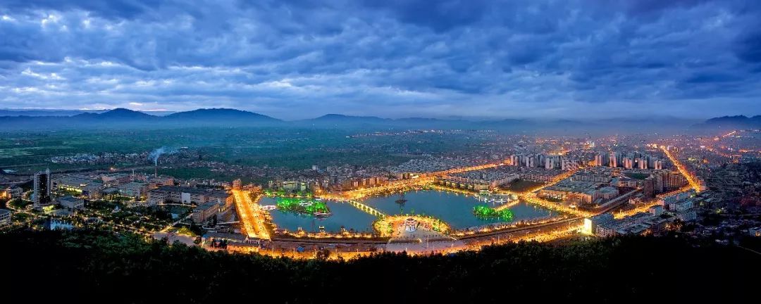 一分钟,昭通会发生什么?今天的一分钟,请把目光聚焦到乌蒙大地上