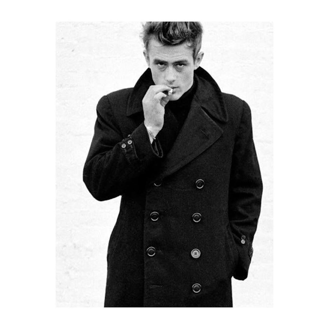 jamesdean也爱穿海军大衣立起领子叼着香烟抓人的眼神不知道迷倒多少
