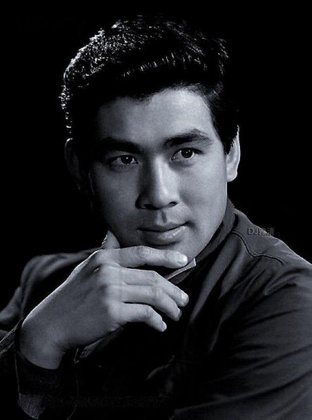 原创老照片建国70年70位影坛帅哥从金焰到吴京看银幕美男变化