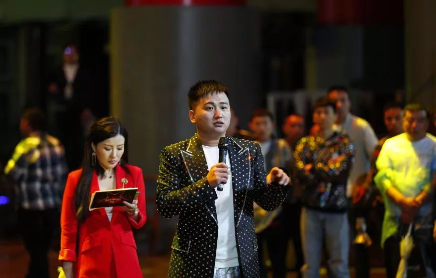 暖心山西主播幻影哥化流量变公益为扶贫助农贡献自己的力量