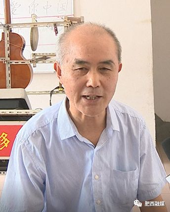 肥西山南出了个当代阿炳弹奏十多种乐器歌唱祖国