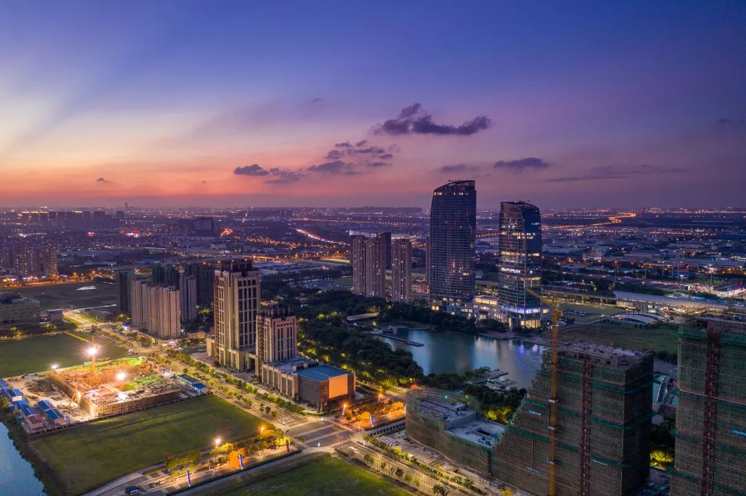 谁说夕阳之美是短暂的呢深入人心就是永远的源自花桥国际商务城发布