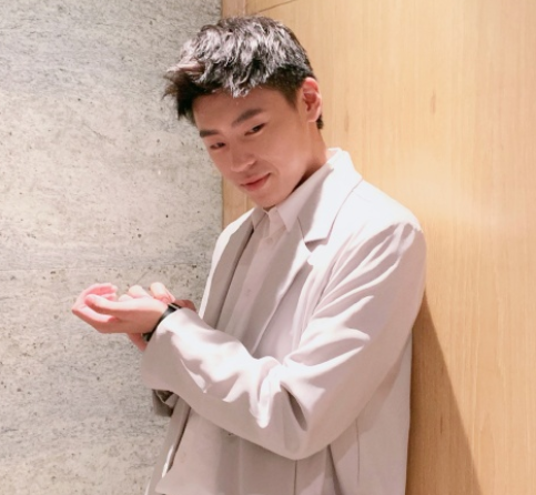 知名歌手樊凯杰为we写了一首歌,敬长安,敬we,敬we的粉丝