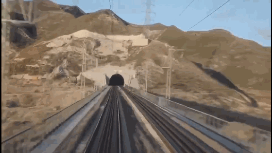 中秋节一曲相思唱出铁路人的温情