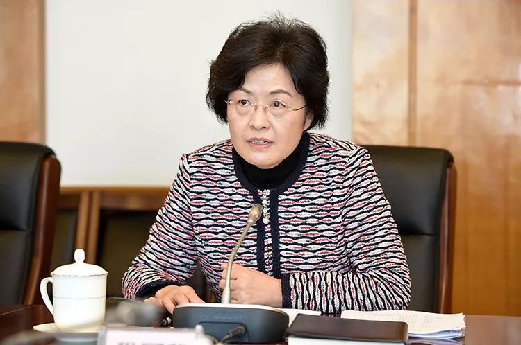 提升会计审计质量 有效防范化解风险——访财政部副部长程丽华
