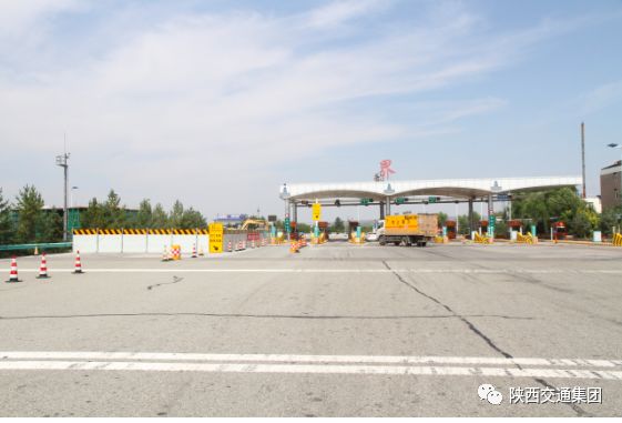 商漫高速漫川关收费站已拆除完毕