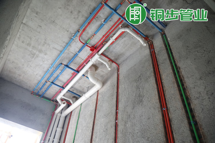 自动锁紧式"紫铜管直插快速接头,彻底的解决了铜水管接口易漏水问题