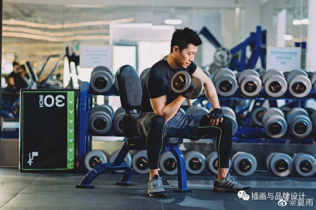 42岁夏雨画画除了会画他还能书法滑板变魔术这个娱乐圈的宝藏男孩快粉