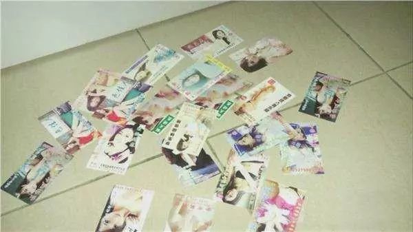 报警,称辖区内部分旅店,宾馆的客房内经常出现各类的介绍美女的小卡片