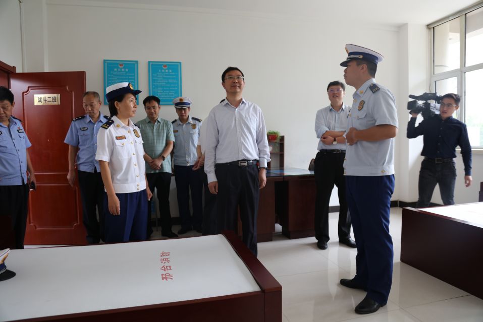 邢台市委常委副市长张强中秋节检查指导一线消防执勤工作
