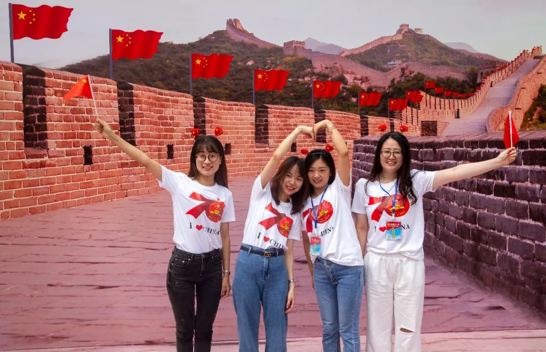 国庆前的这波靓照太有意义了你为哪个点赞