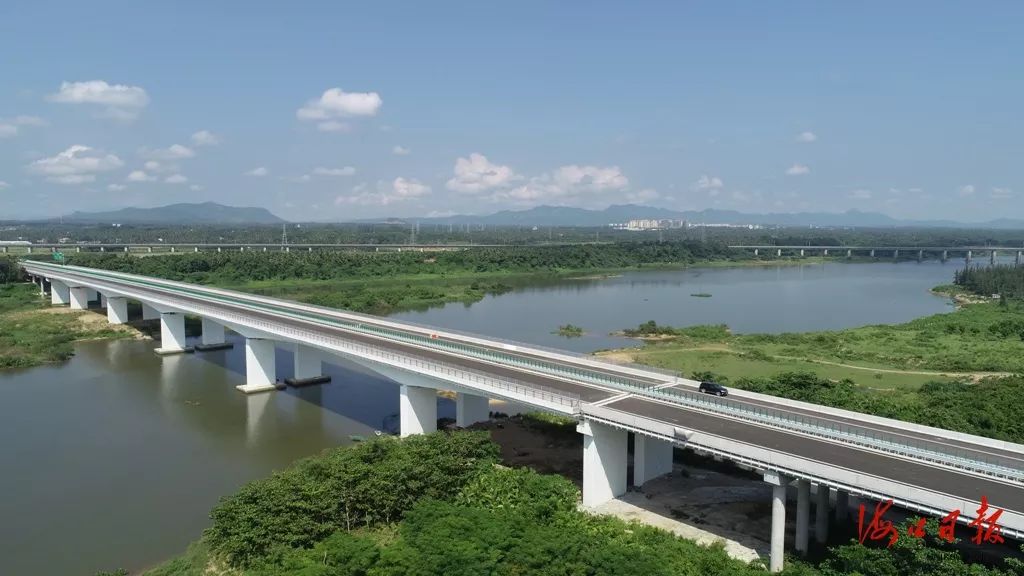 文琼高速公路将于本月底通车两地车程仅约半小时