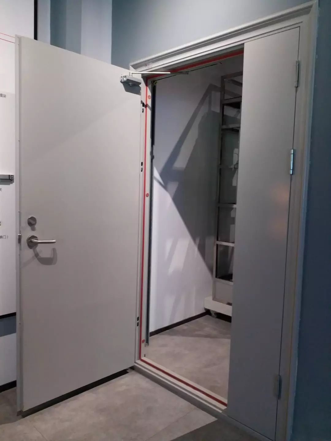 建筑防火分隔设施防火墙防火卷帘防火门