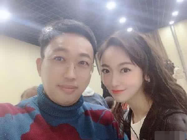 此话一出,很快让《你是我的答案》的导演韩青就忍受不了了,直接在微博