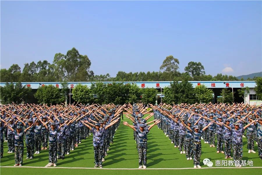 最美的风景最美的你们惠阳区第五中学高一新生国防教育活动圆满结束