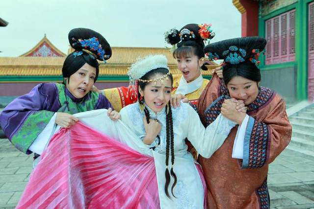 她是清宫中唯一的汉族公主,义父叛国,老公也叛国,她却安然无恙_孔四贞