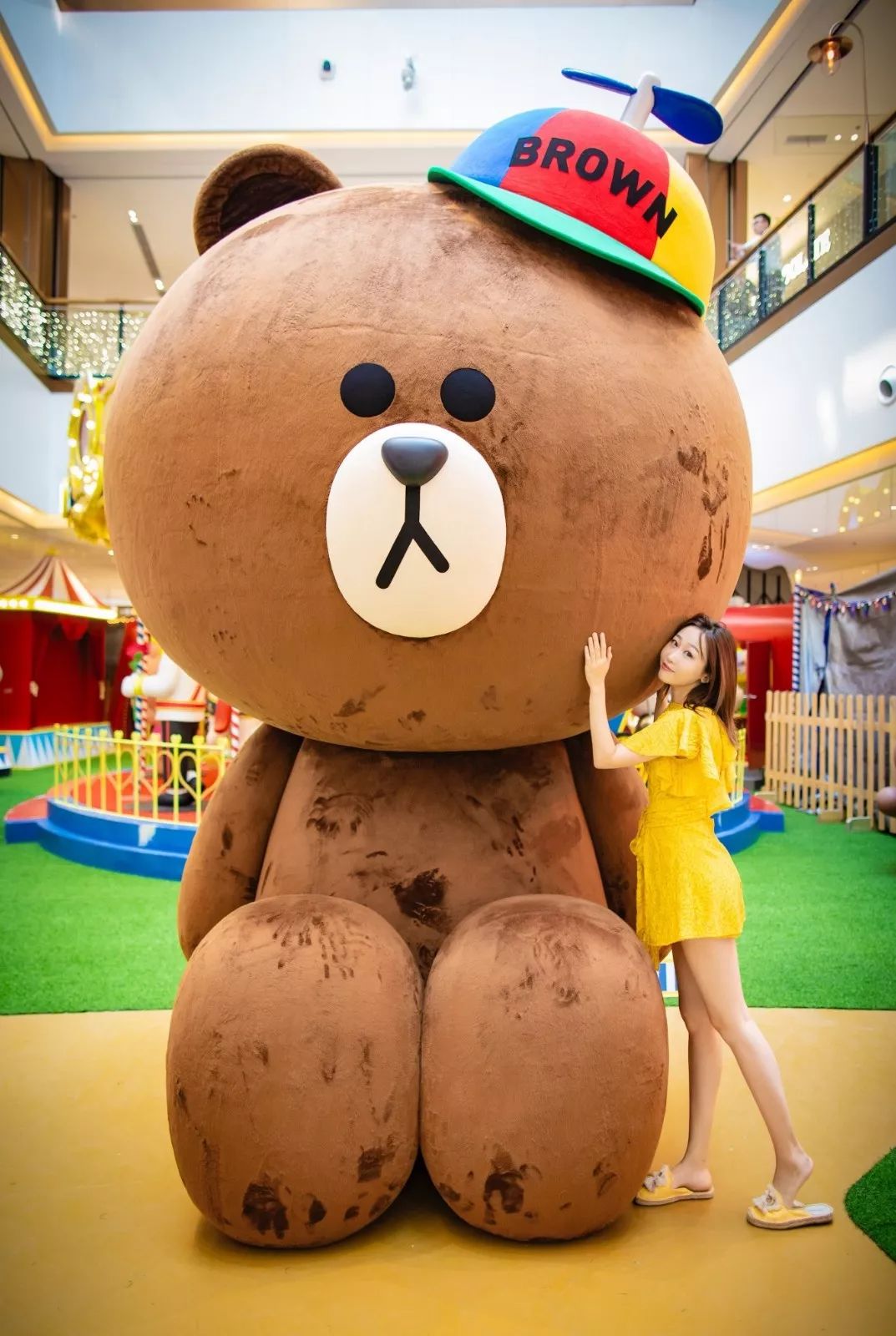 嘉里城linefriends中秋派对邀请函丨熊抱体验免费抽扭蛋会员折上20倍