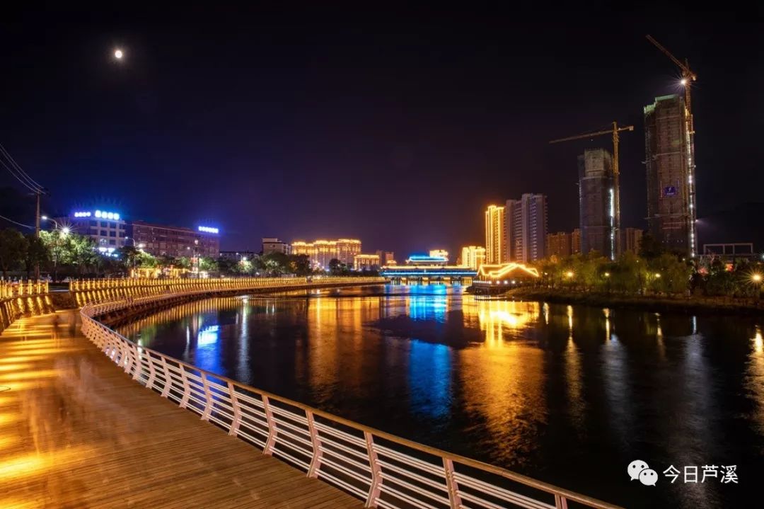 夜色迷人这样的芦溪夜景你绝对没见过