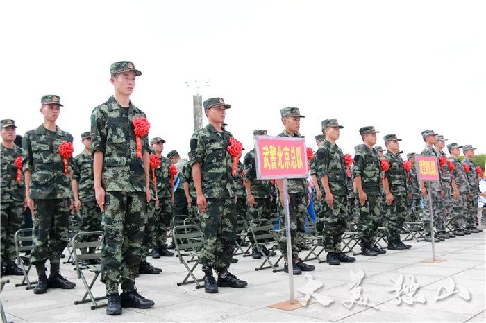 独山90名新兵开启军旅生涯