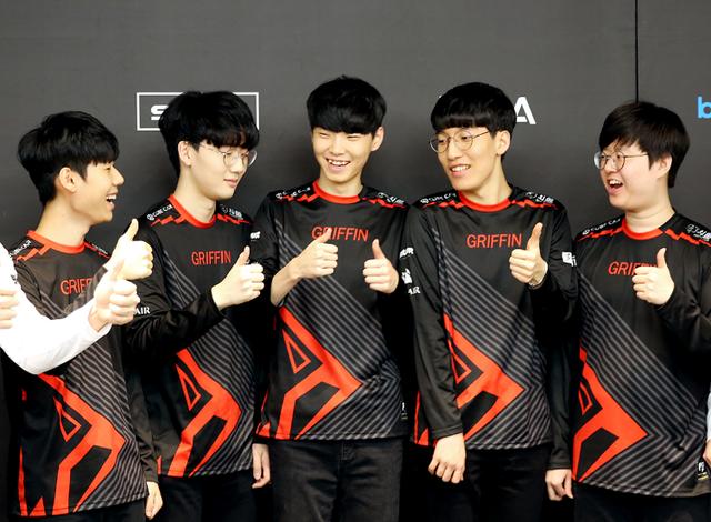 s9世界赛值得期待的两位新人!一个ym出品,一个需抗住压力