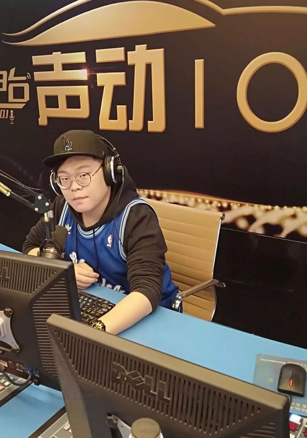 明天晚上7点不见不散