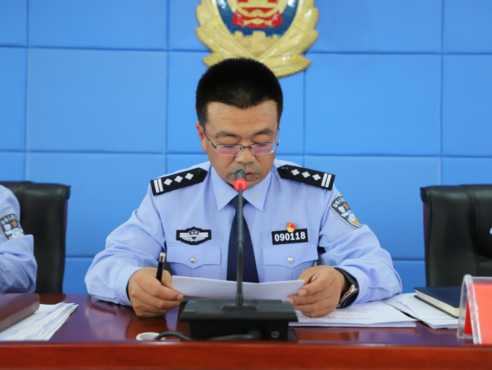 县委常委,政法委书记,公安局长李光玺