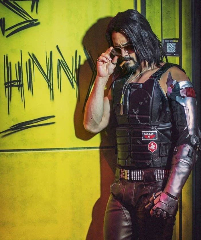 硬汉帅大叔cos赛博朋克2077真还原约翰银手