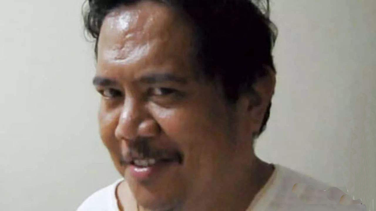 制造出来的表情包也很风趣幽默,gerry大叔穿着白色t恤,八字胡的造型