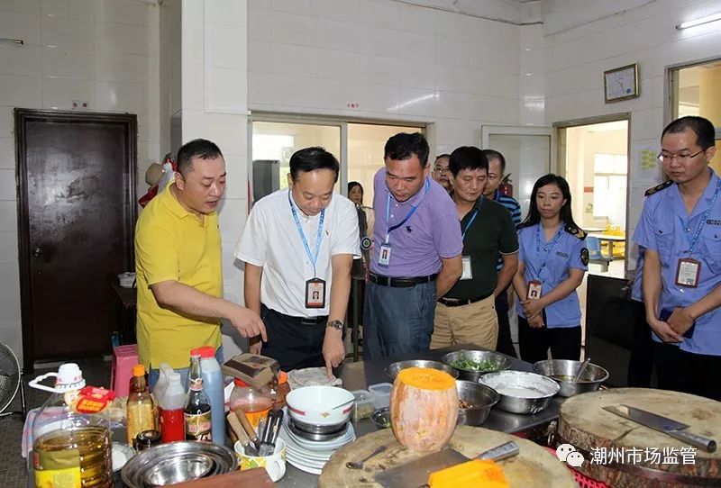 陈德堡局长带队督导检查特殊群体单位食堂及旅游景区餐饮单位节日期间