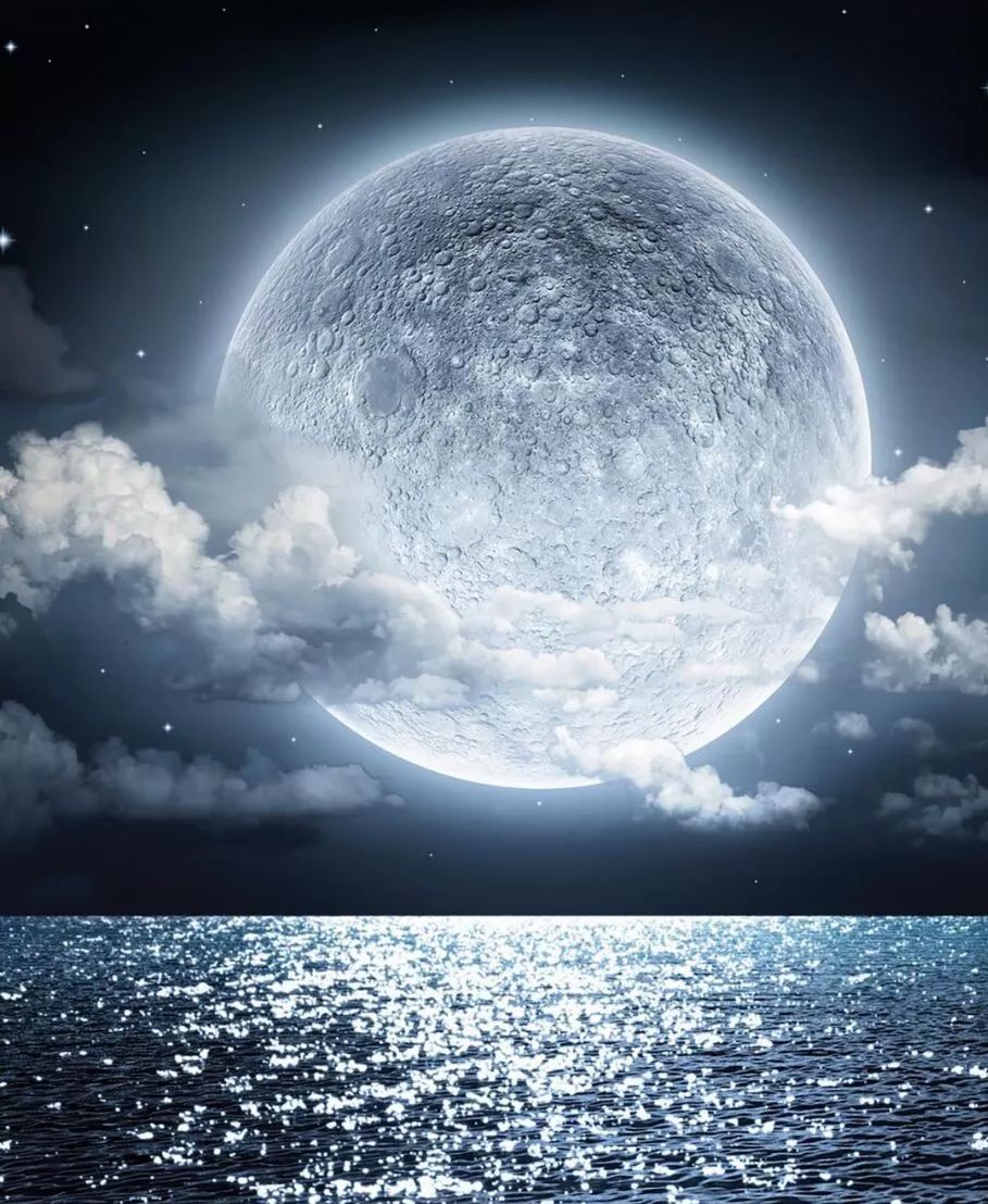 海上生明月天涯共此时