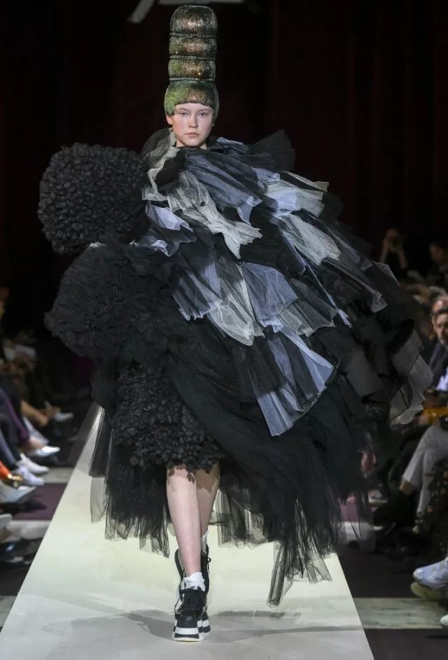 重组作品集灵感,什么是解构主义?_设计