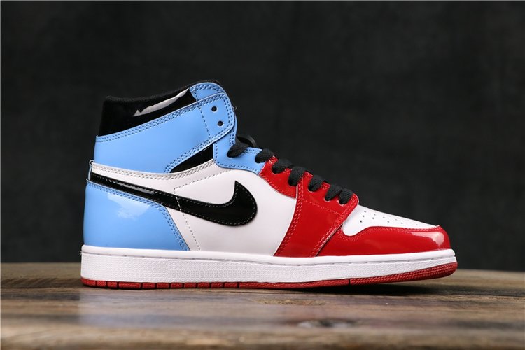 自古红蓝出cp北卡蓝和芝加哥配色推出了aj1fearless警灯ck5666100