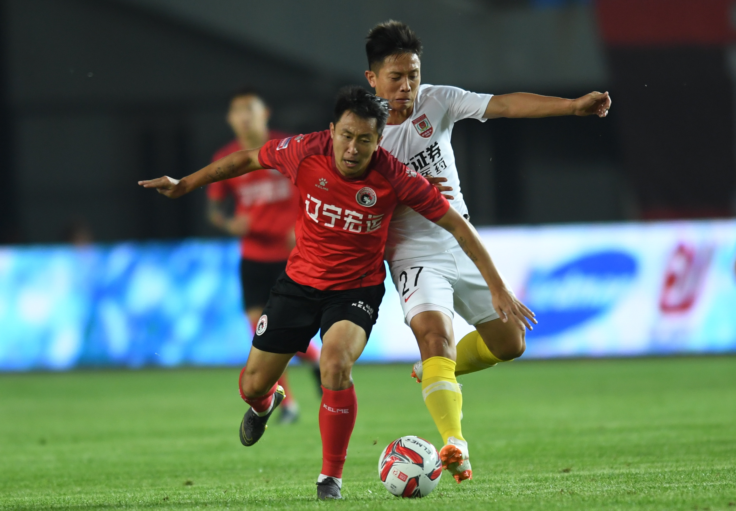 足球中甲辽宁沈阳宏运不敌长春亚泰