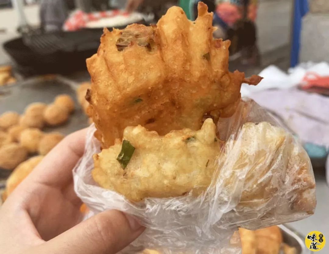 【探店】淮安区人民医院对面摆了几十年的油端摊子._端子